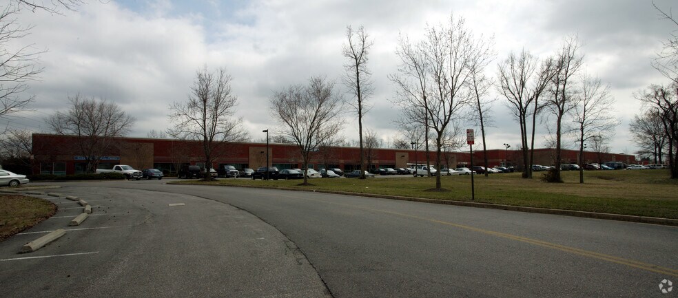 More Photos Of 2501-2555 Mechanicsville Tpke, Richmond Light Distribution For Lease