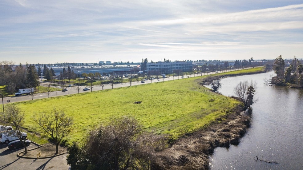 More Photos Of 3760 Industrial Blvd, West Sacramento Land For Sale