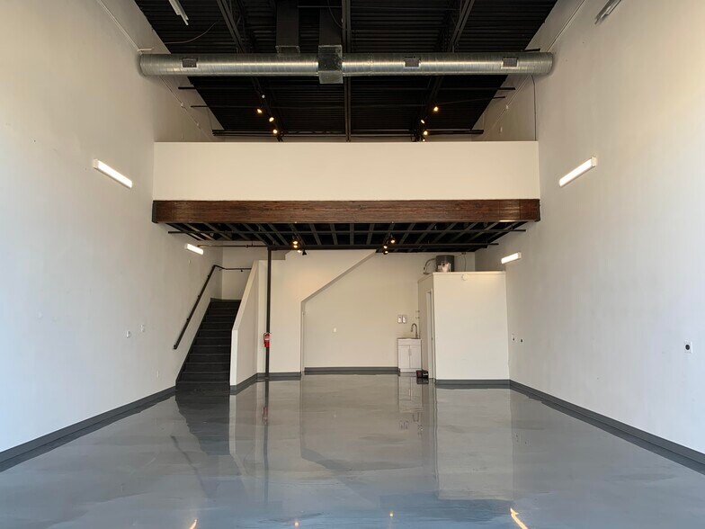 More Photos Of 1435 FM 1463 Rd, Katy Showroom For Sale