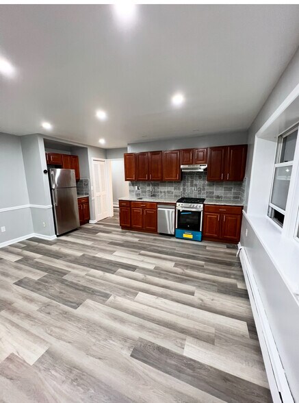 More Photos Of 2412 Boston Post Rd, Larchmont Apartments For Sale