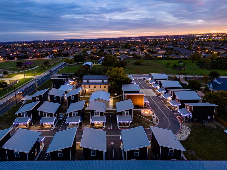 Primary Photo Of 20 Tate Ln, Round Rock Apartments For Sale