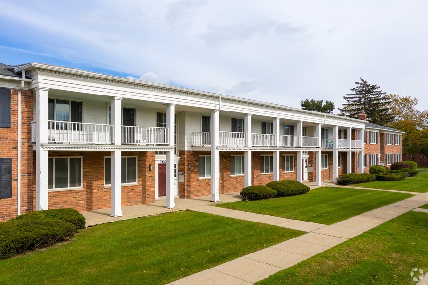 More Photos Of 20600 Balfour St, Harper Woods Apartments For Sale