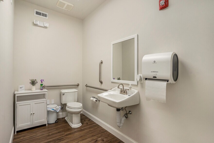 More Photos Of 3238 W Germantown Pike, Eagleville Medical For Lease