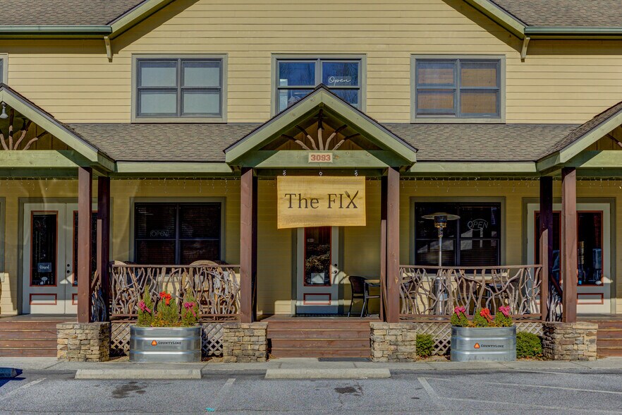 More Photos Of 3093 US Highway 64 E, Sapphire General Retail For Sale