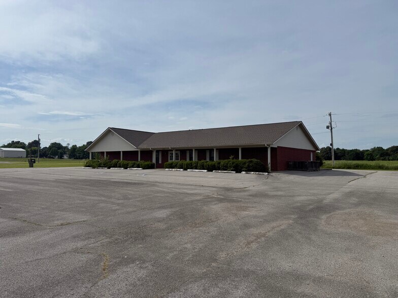 Primary Photo Of 11971 US 49, Marmaduke Funeral Home For Sale