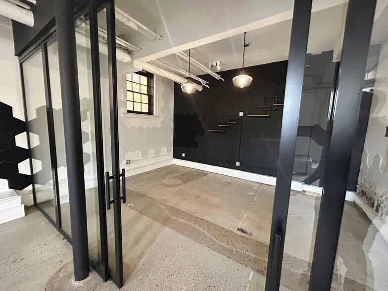 More Photos Of 4401-4417 2nd Ave, Detroit Apartments For Lease