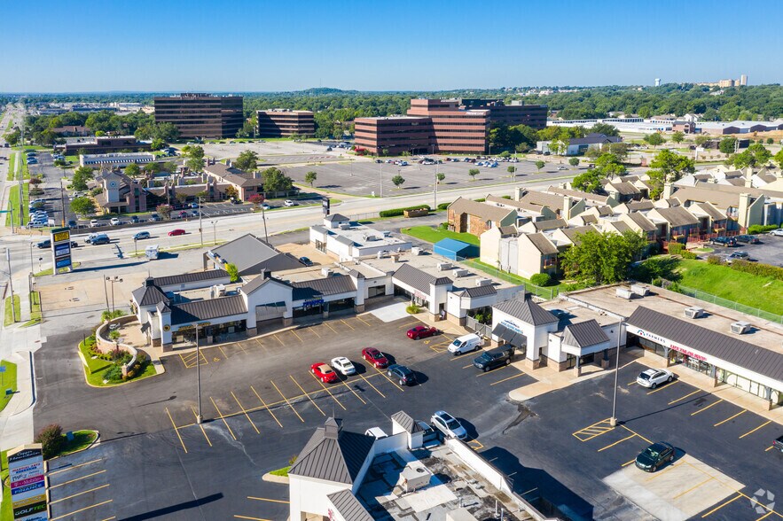 More Photos Of 6022-6028 S Memorial Dr, Tulsa Unknown For Lease