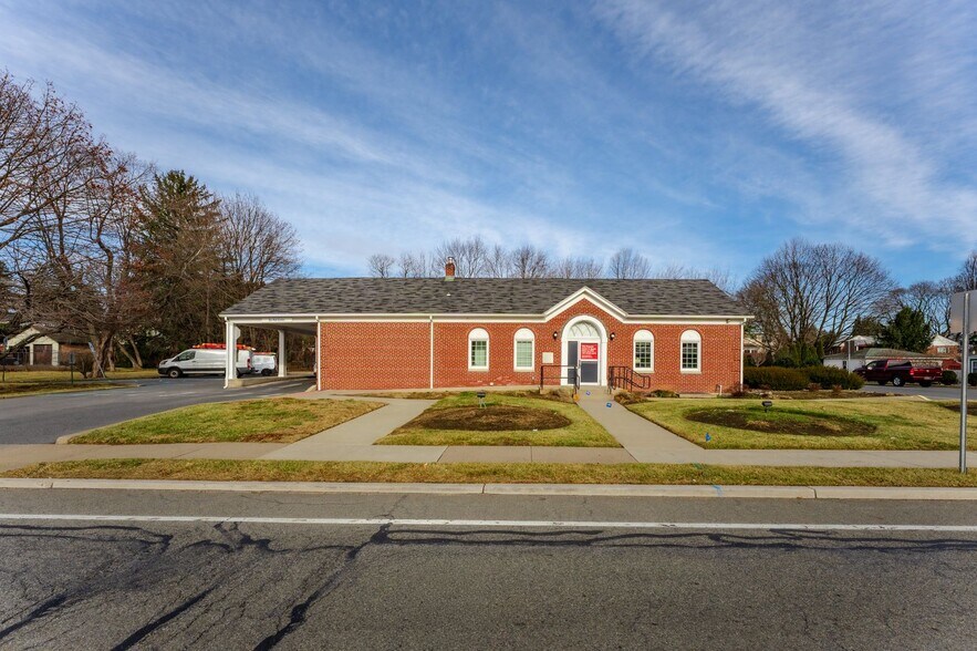 More Photos Of 709 New Brunswick Ave, Phillipsburg Bank For Lease