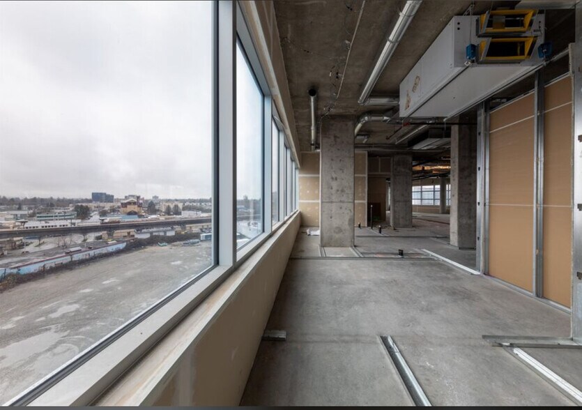 More Photos Of 8400 West Rd, Richmond Office For Sale