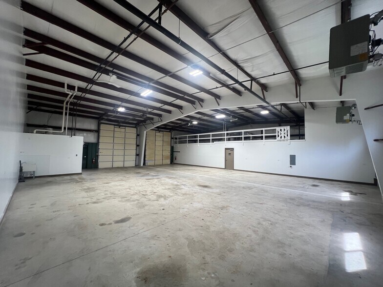 More Photos Of 6320 W Bruns Rd, Monee Warehouse For Lease