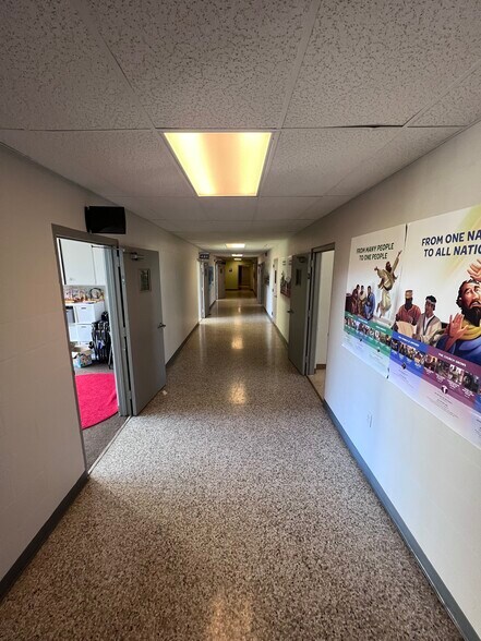 More Photos Of 1400 N Nowell St, Orlando Religious Facility For Lease