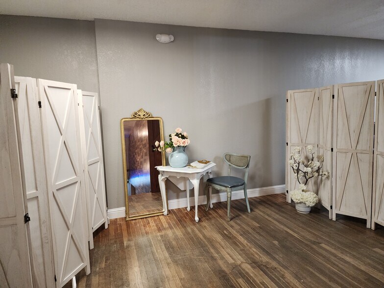 More Photos Of 142-144 N K St, Tulare Restaurant For Sale