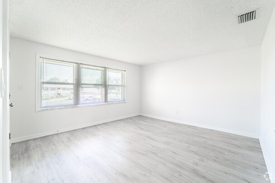 More Photos Of 311-357 Gulfstream Rd, Dania Apartments For Sale