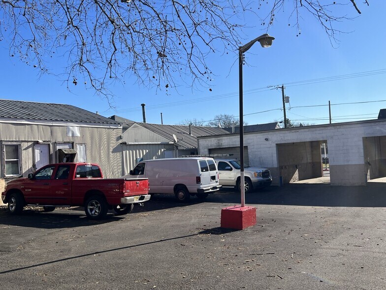 510 W Bridge St, Morrisville, PA 19067 Auto Repair For Sale