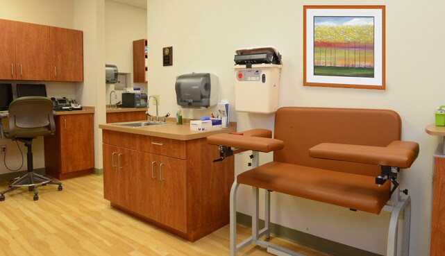 More Photos Of 450 Coronado Dr, Rochelle Medical For Sale
