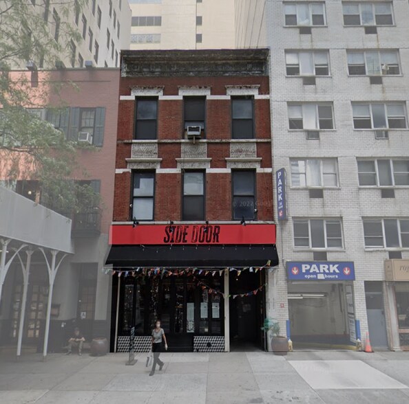 Primary Photo Of 151 E 57th St, New York Storefront For Lease