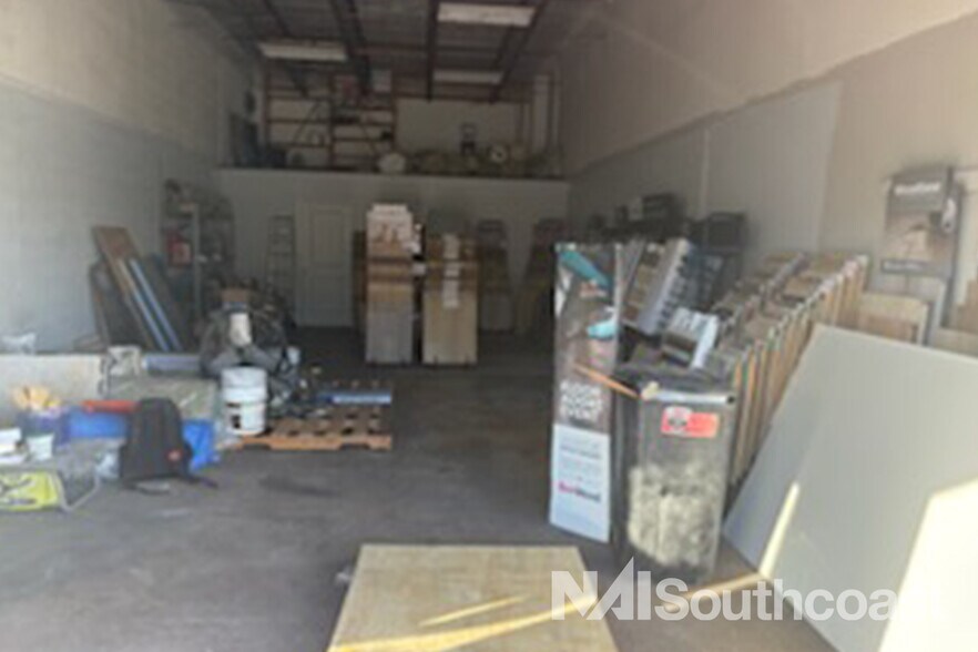 More Photos Of 3700-3758 SE Dixie Hwy, Stuart General Retail For Lease