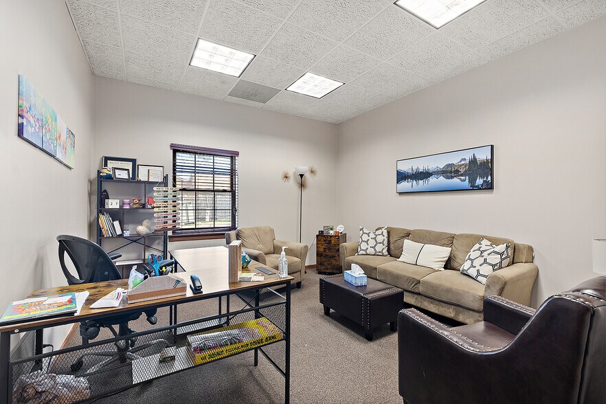 More Photos Of 7620-7632 W 159th St, Orland Park Office For Sale