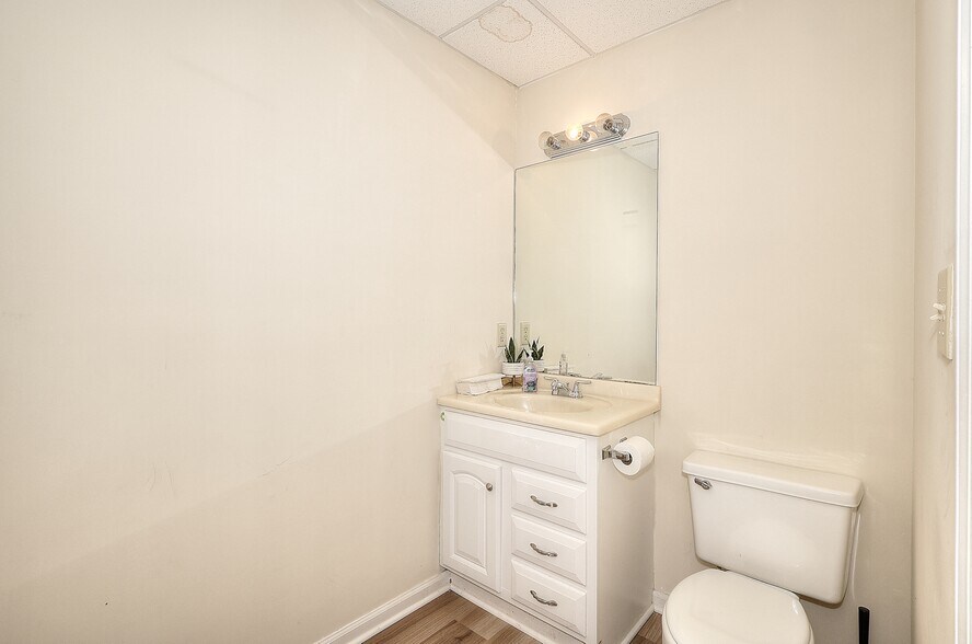 More Photos Of 1855 Piedmont Rd, Marietta Unknown For Lease