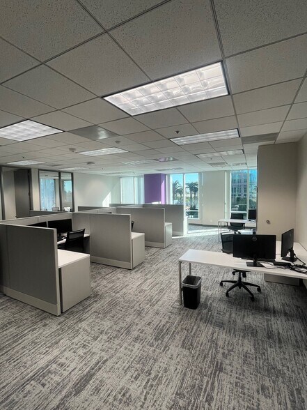 More Photos Of 3780 Kilroy Airport Way, Long Beach Office For Lease