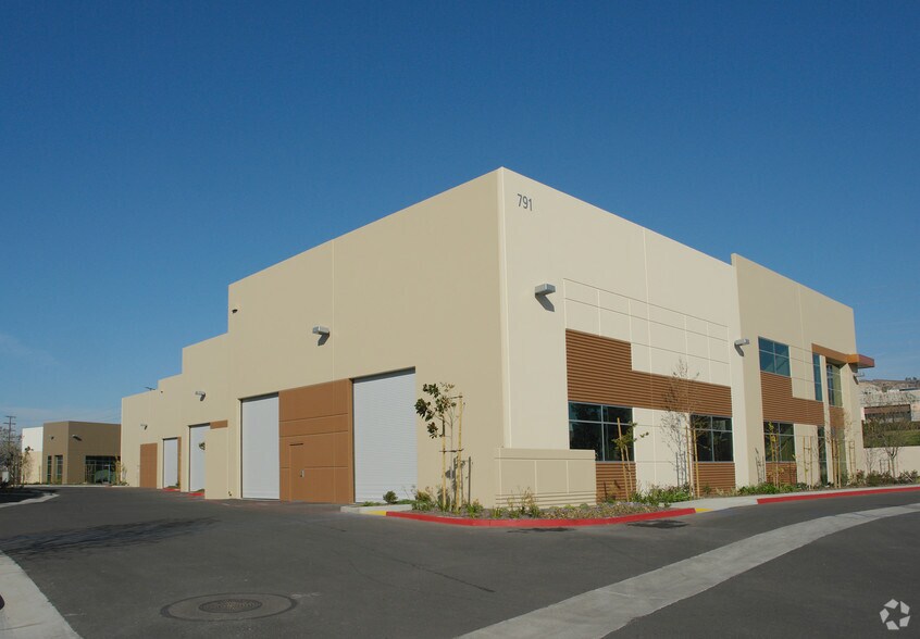 More Photos Of 791 Chambers Ln, Simi Valley Manufacturing For Lease