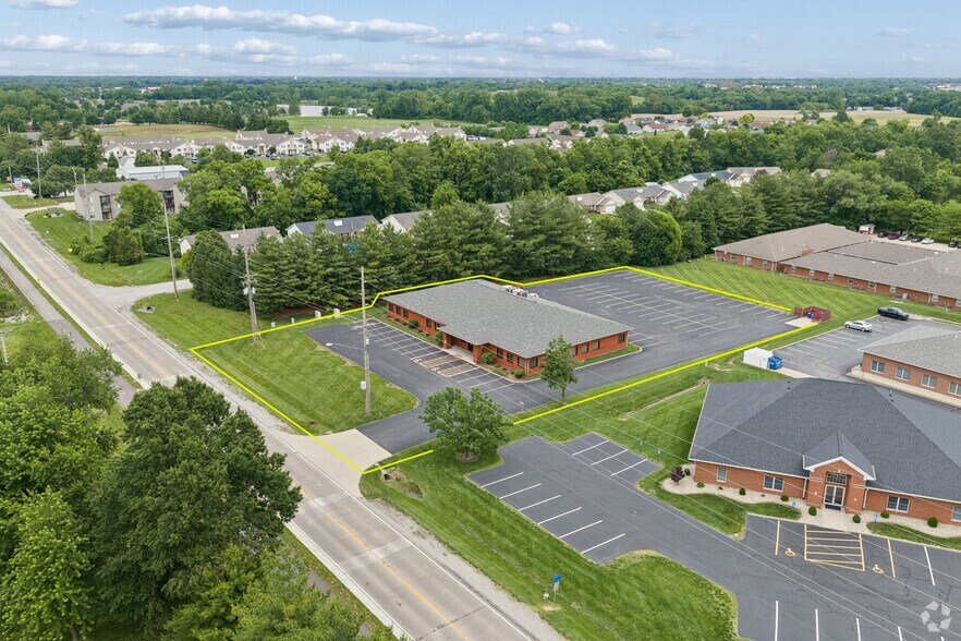 More Photos Of 5050 Old Collinsville Rd, Swansea Office For Sale