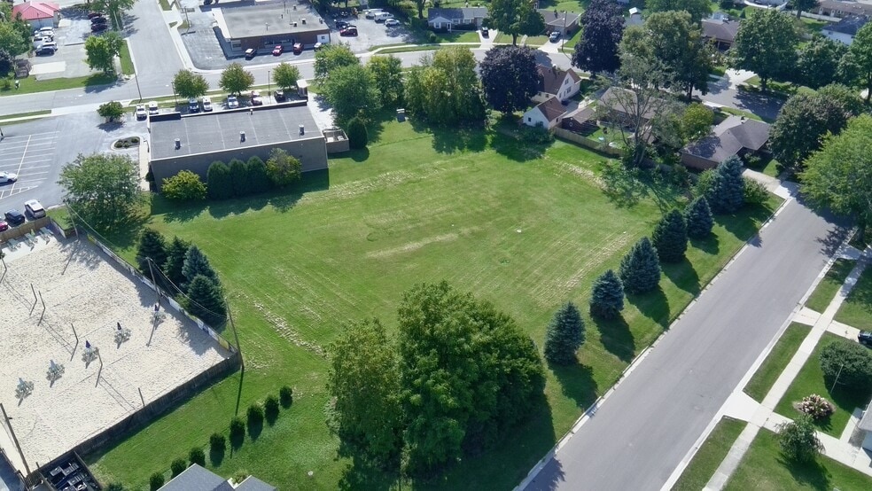 More Photos Of 1210 Mayfair Dr, Janesville Land For Sale