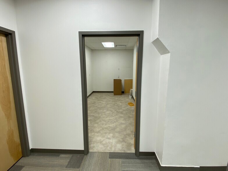 More Photos Of 17401 Lorain Ave, Cleveland Freestanding For Lease