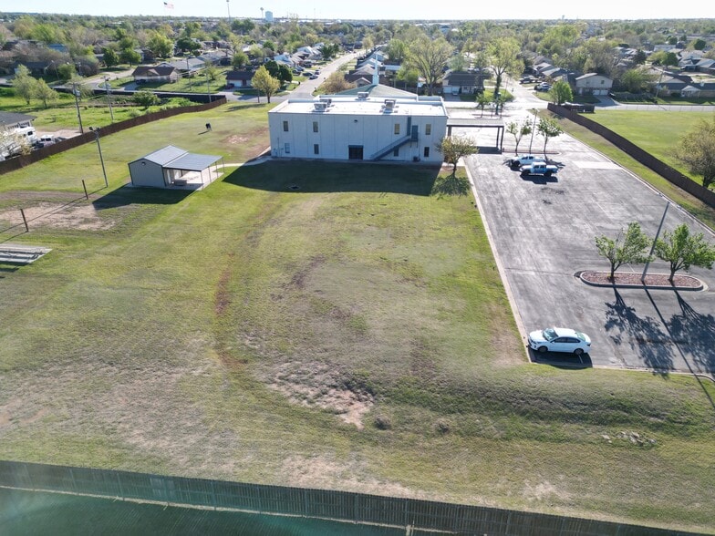 More Photos Of 10901 S Santa Fe Ave, Oklahoma City Religious Facility For Sale