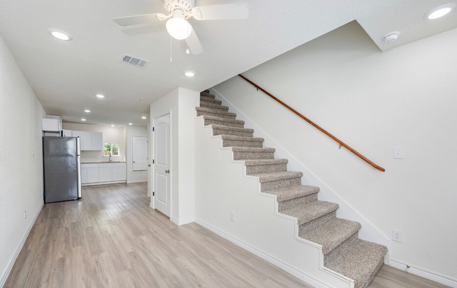 More Photos Of 7302 Mary Abbott St, San Antonio Apartments For Sale