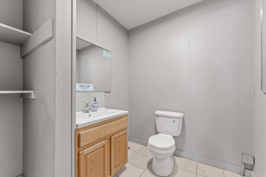 More Photos Of 277 Vassar St, Reno Freestanding For Sale