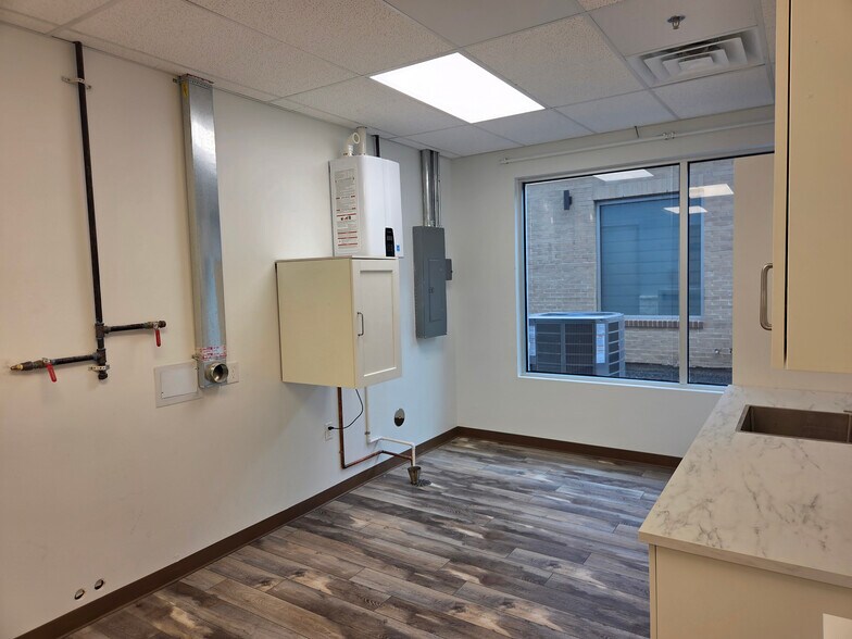More Photos Of 25663 Smotherman Rd, Frisco Office For Lease