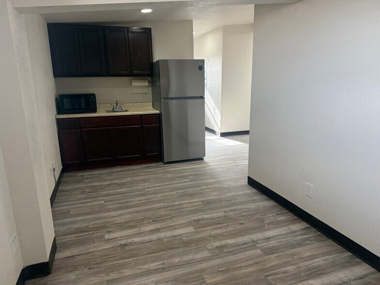 More Photos Of 5805 S FM 1788, Midland Warehouse For Lease