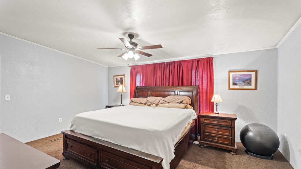 More Photos Of 20500 N 2810 Rd, Kingfisher Lodge Meeting Hall For Sale