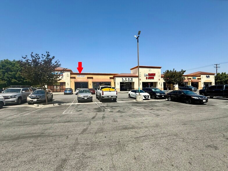 Primary Photo Of 247-271 N Sanderson Ave, Hemet Unknown For Lease
