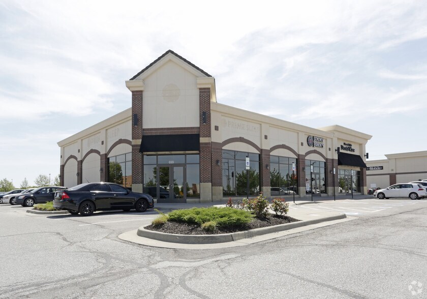 More Photos Of 670-699 NW Blue Pky, Lee's Summit Freestanding For Lease