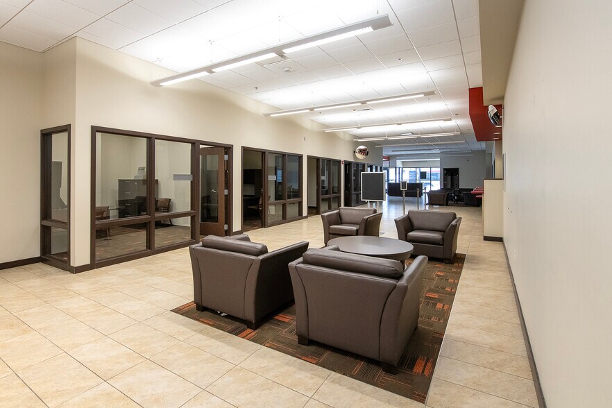 More Photos Of 219 S Main St, Akron Bank For Sale