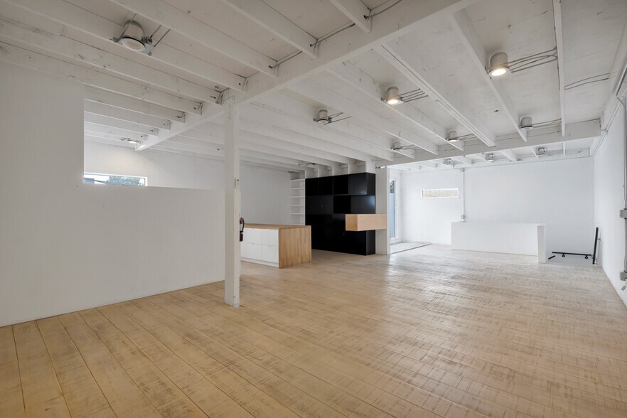 More Photos Of 7176 W Sunset Blvd, Los Angeles Storefront Retail Office For Sale