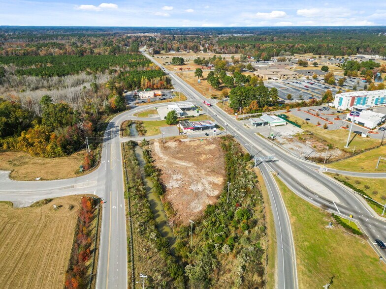 More Photos Of 5105 N Fayetteville Rd, Lumberton General Retail For Sale