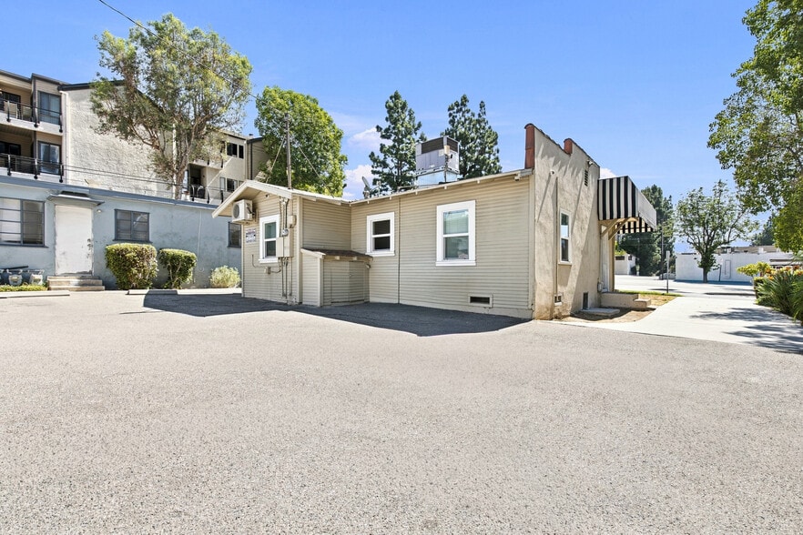 More Photos Of 411 E Palm Ave, Burbank Medical For Lease