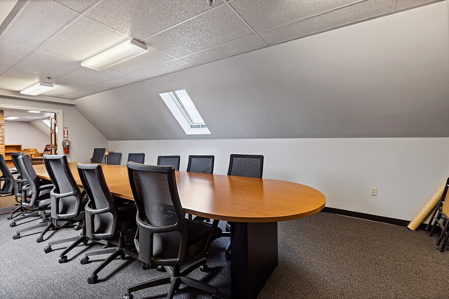 More Photos Of 323 State St, Augusta Office Residential For Sale