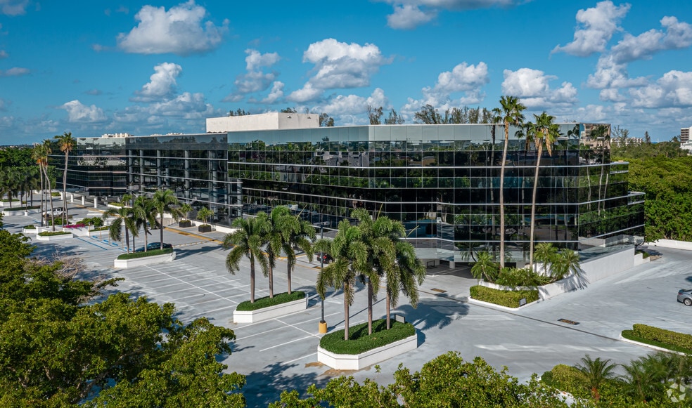 More Photos Of 2424 N Federal Hwy, Boca Raton Office For Lease