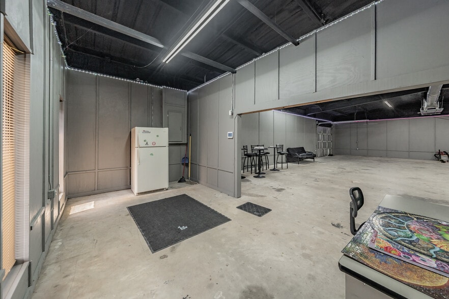 More Photos Of 4444 FM 933, Whitney Flex For Sale