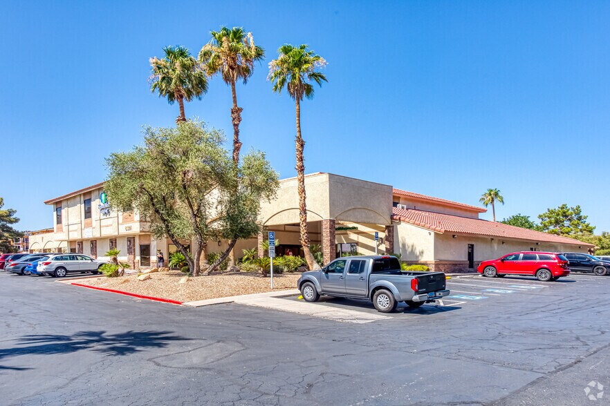 More Photos Of 6301 Mountain Vista St, Henderson Medical For Lease