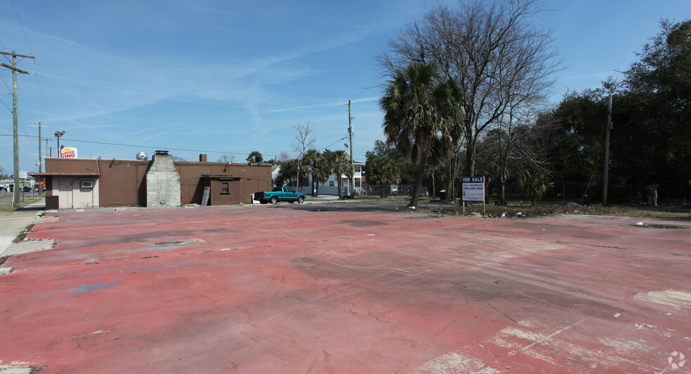 Primary Photo Of 2609 N Main St, Jacksonville Land For Lease