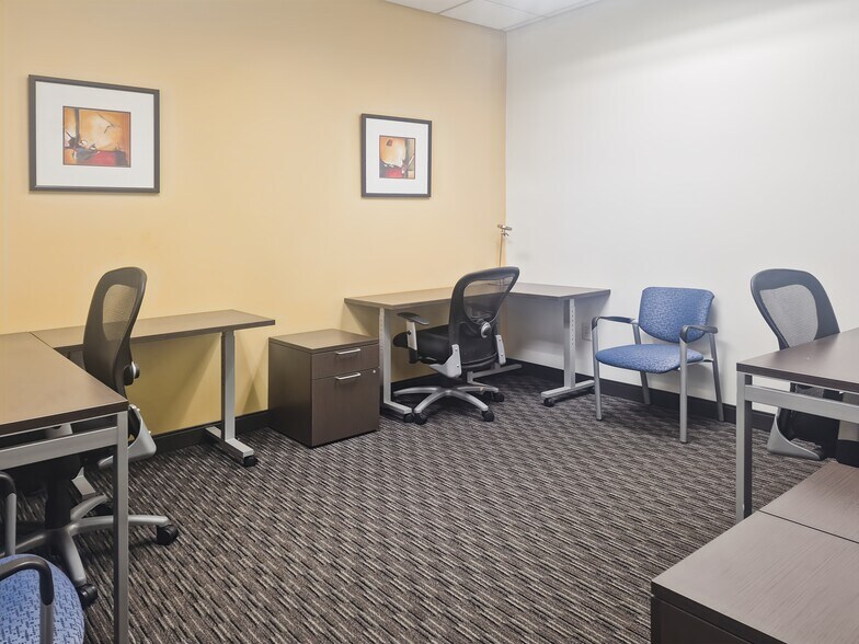 More Photos Of 10200 Forest Green Blvd, Louisville Coworking Space