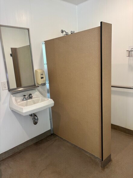 More Photos Of 7632 Centerville Rd, Houghton Trailer Camper Park For Sale