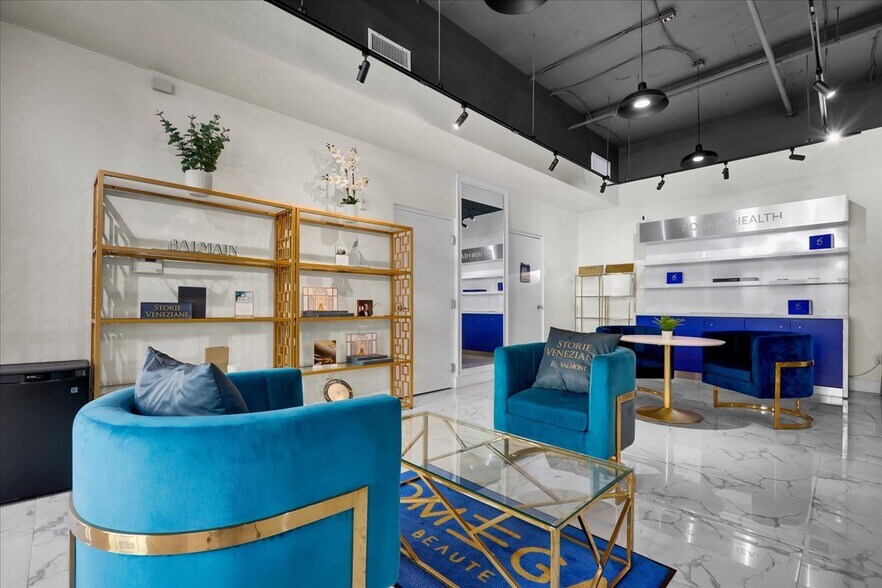 More Photos Of 300 E 4th St, Long Beach Apartments For Sale