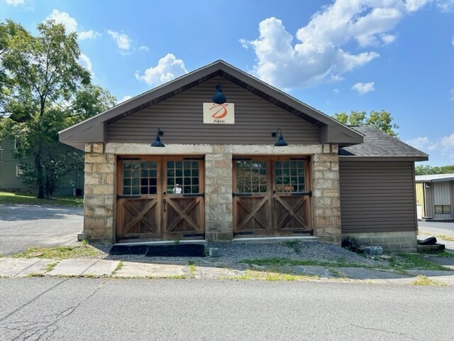 More Photos Of 600 S Oakwood Ave, Beckley Office For Sale
