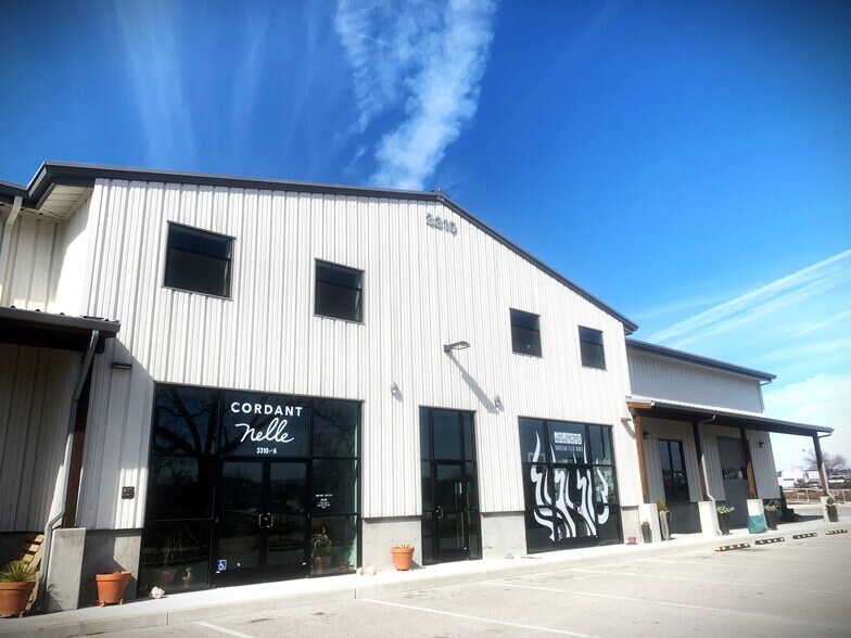 More Photos Of 3310 Ramada Dr, Paso Robles Flex For Lease